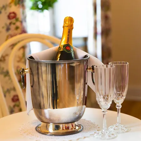 Gutshaus Kleine Goenn *