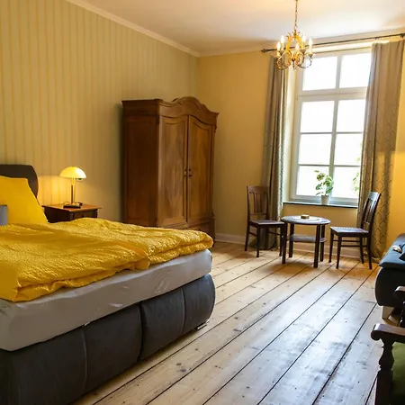 Gutshaus Kleine Goenn *